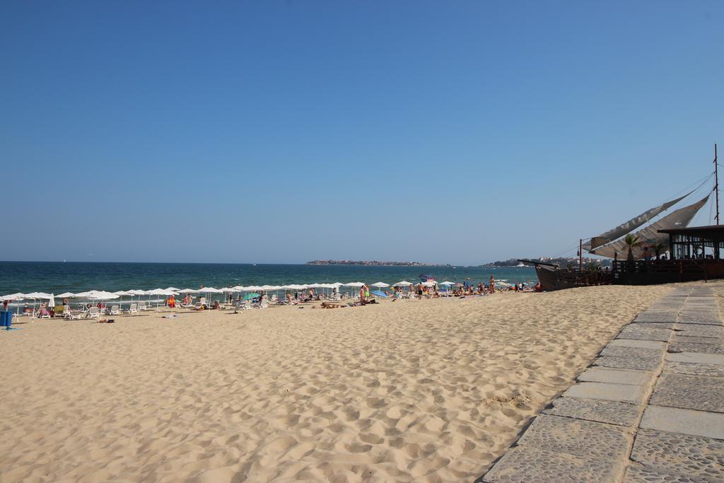 Menada Dune Residence Apartments Pantai Sunny Luaran gambar