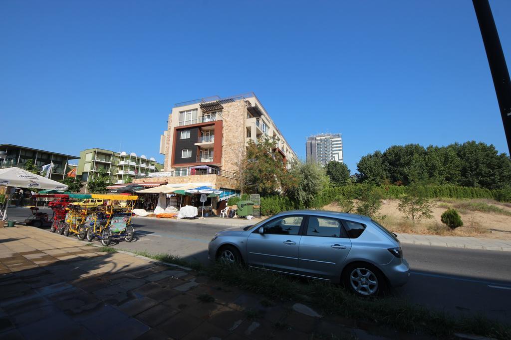 Menada Dune Residence Apartments Pantai Sunny Luaran gambar